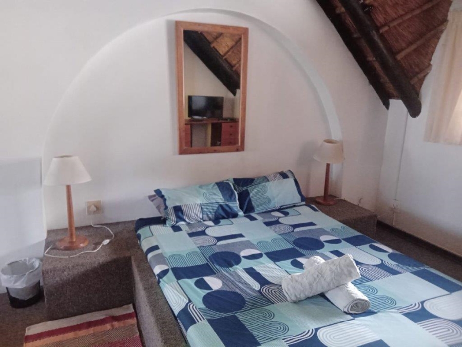 6 Bedroom Property for Sale in Wavecrest Eastern Cape